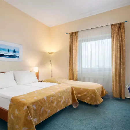 Hotell Ramada Airport Prag