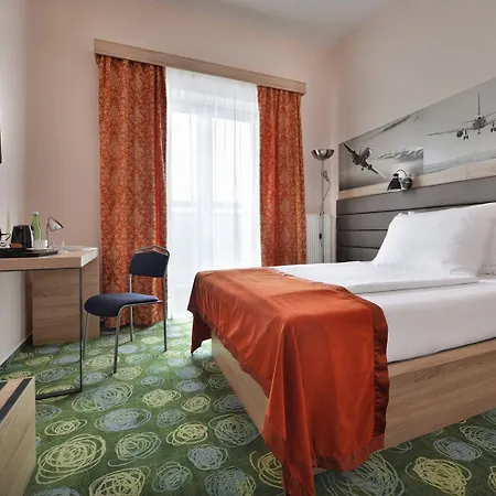 Hotell Ramada Airport