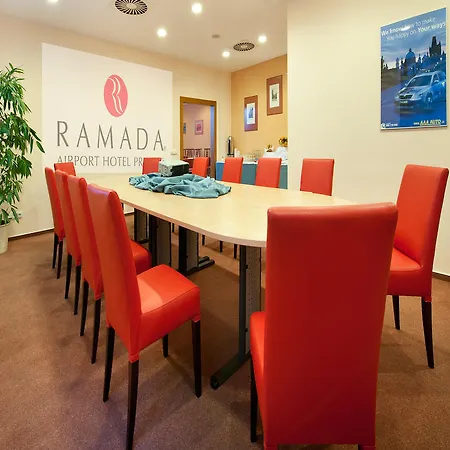 Ramada Airport מלון 4*