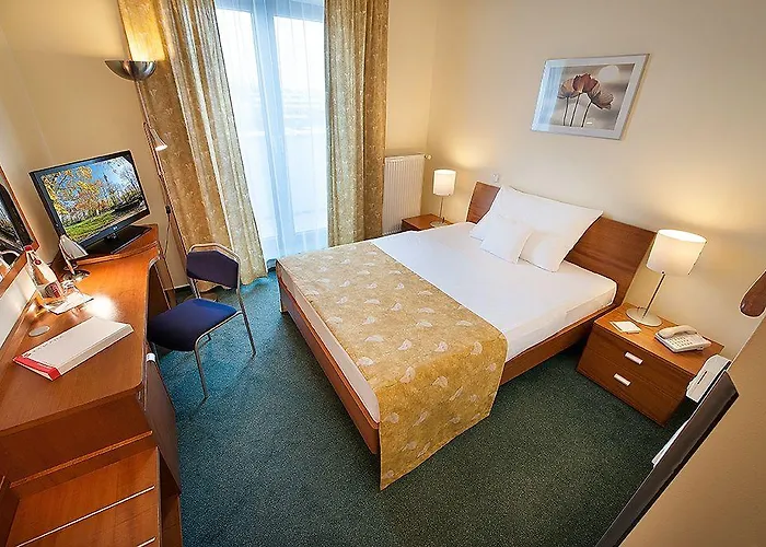 Ramada Airport Hotell Prag