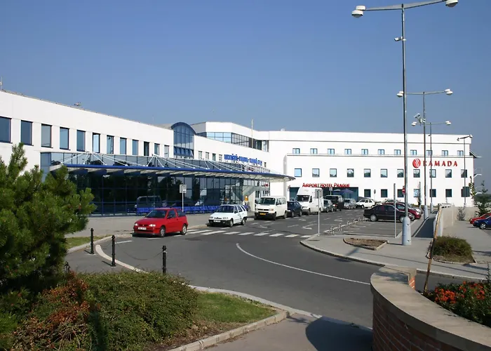 Ramada Airport Hotell Prag
