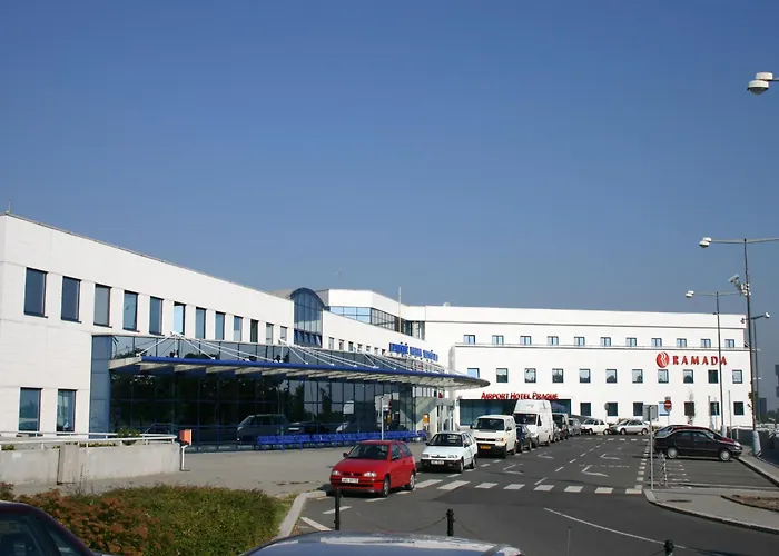 Ramada Airport Hotell Prag