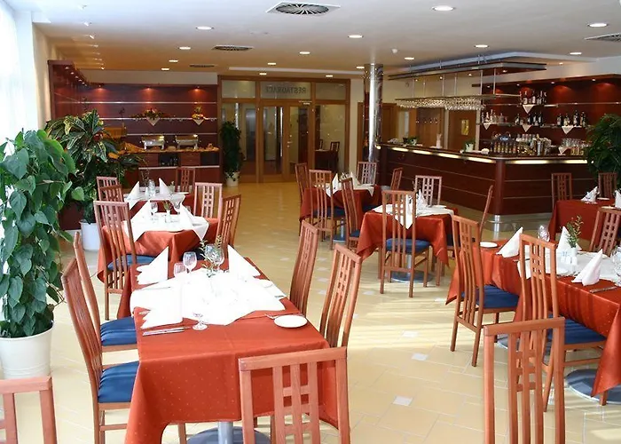 Ramada Airport Hotell Prag