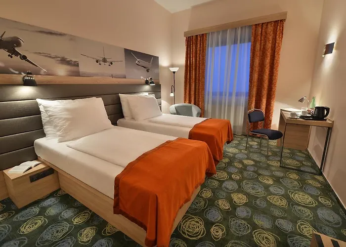 Ramada Airport Hotell