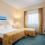 Otel Ramada Airport Prag