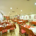 Ramada Airport Otel Prag