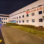 Ramada Airport 4*
