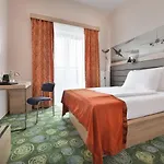 Otel Ramada Airport