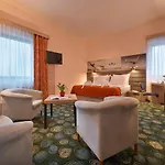 Otel Ramada Airport