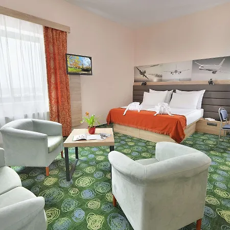 Hotel Ramada Airport Prague