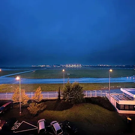 Ramada Airport
