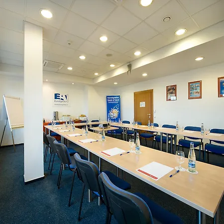 Ramada Airport Prague