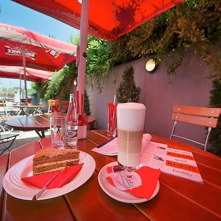 라마다 에어포트 4*