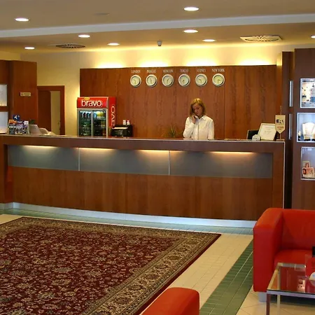 Hotel Ramada Airport Prague