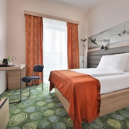 호텔 라마다 에어포트