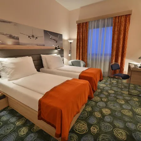 Ramada Airport Hotel
