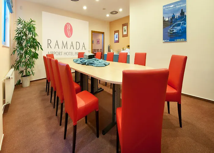 Ramada Airport Szálloda 4*