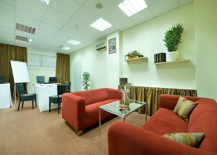 Ramada Airport 4* Prága